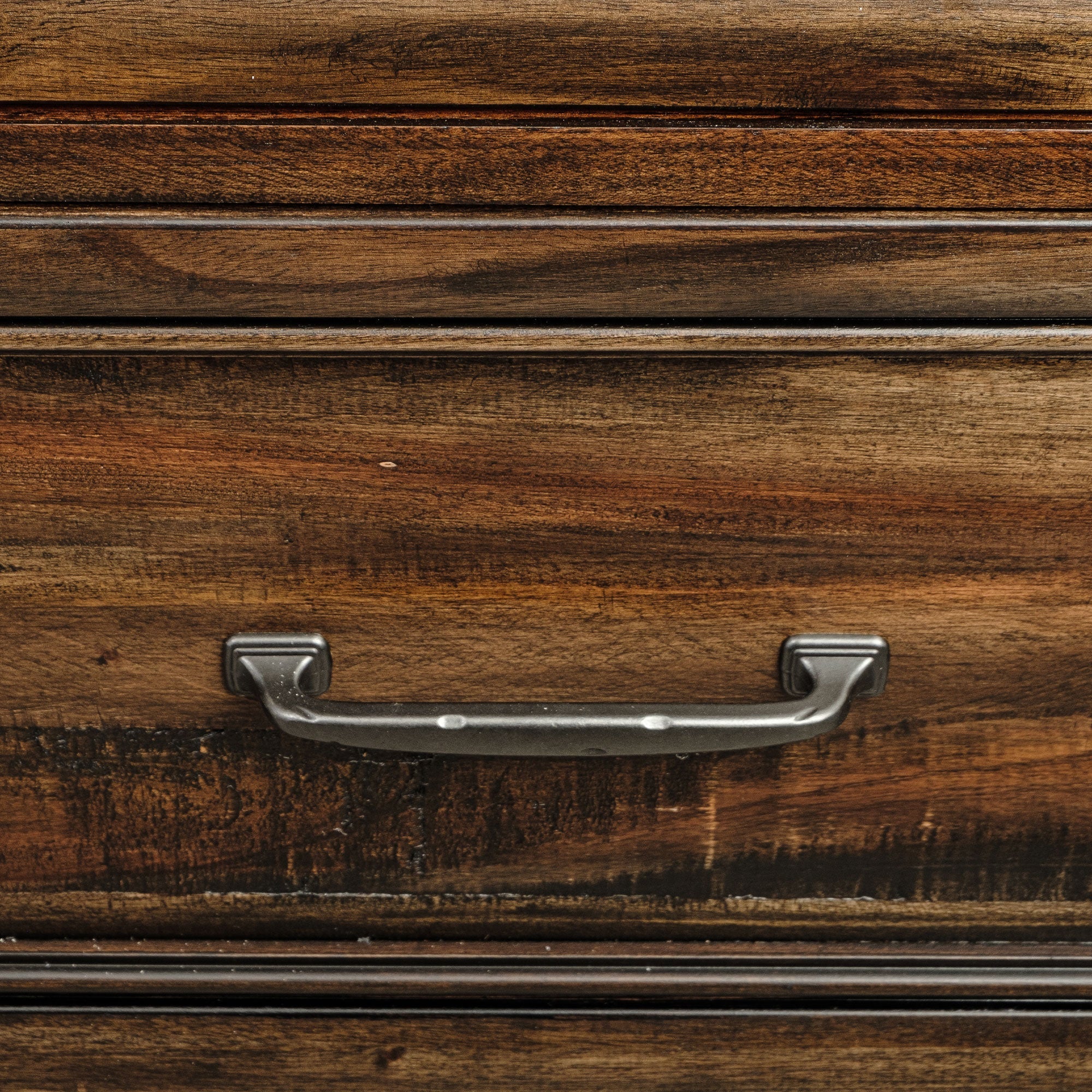 Avenue 8-drawer Dresser Weathered Burnished Brown