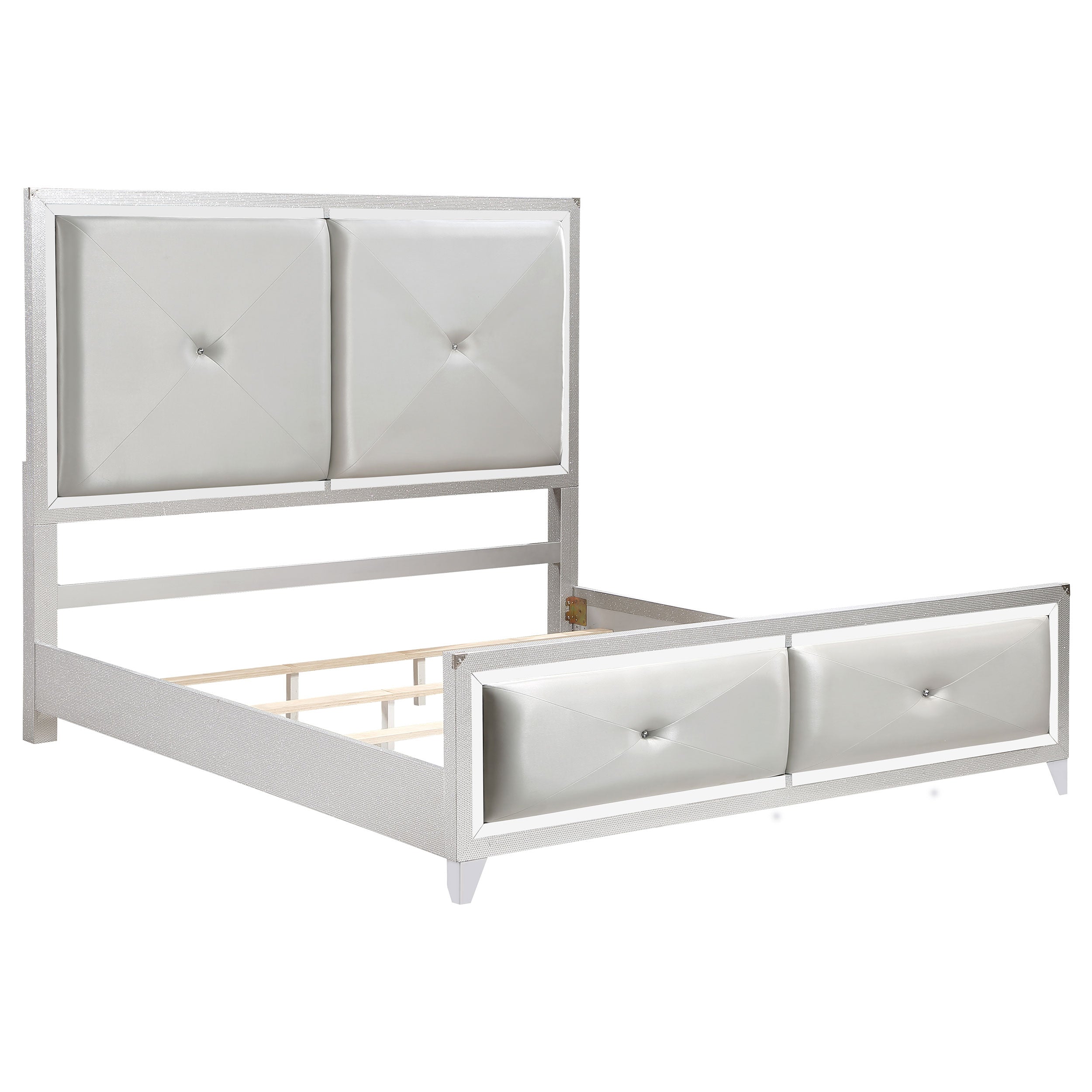 Larue  Tufted  Bedroom Set Silver