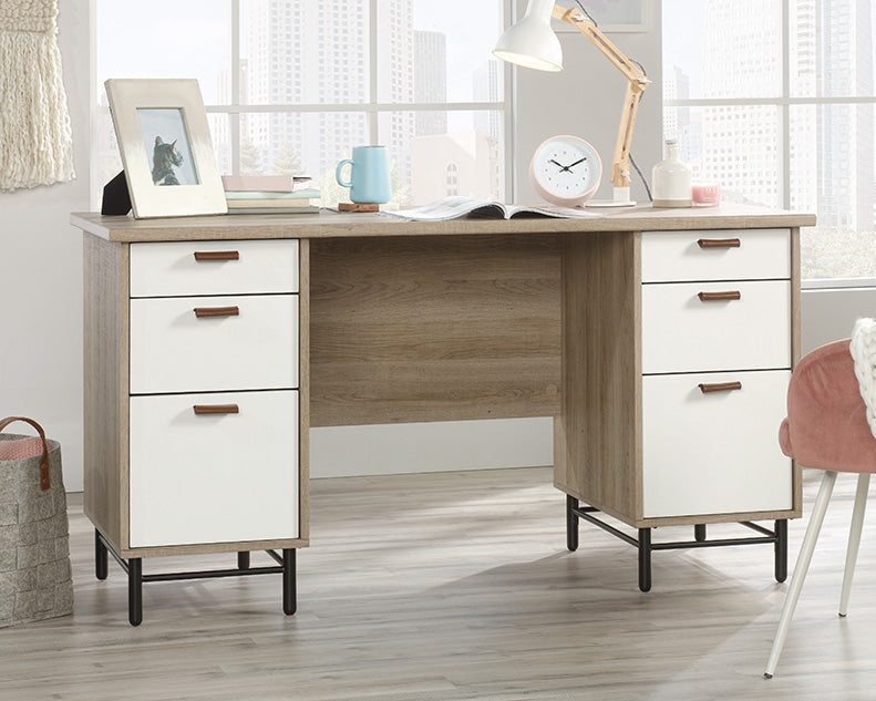 Anda Norr Collection Executive Desk