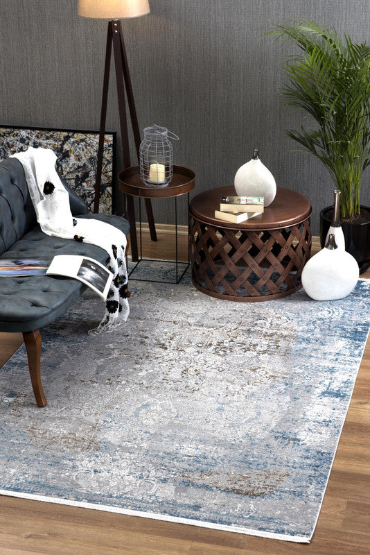 Andreaz Area Rug