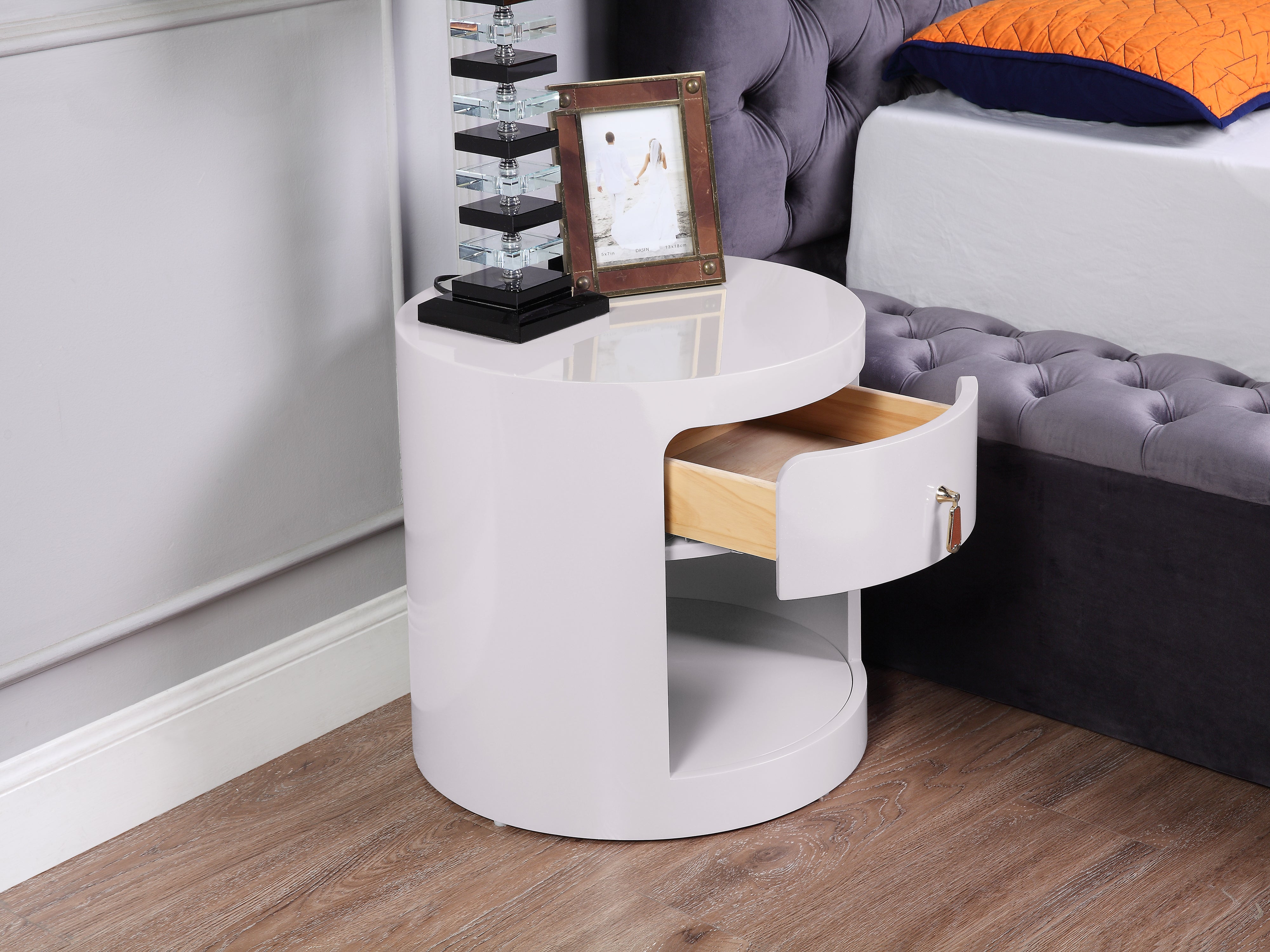 Diyaan Nightstand