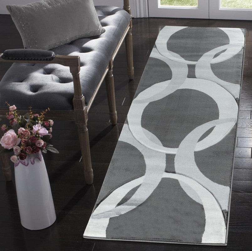 Daylyn Area Rug